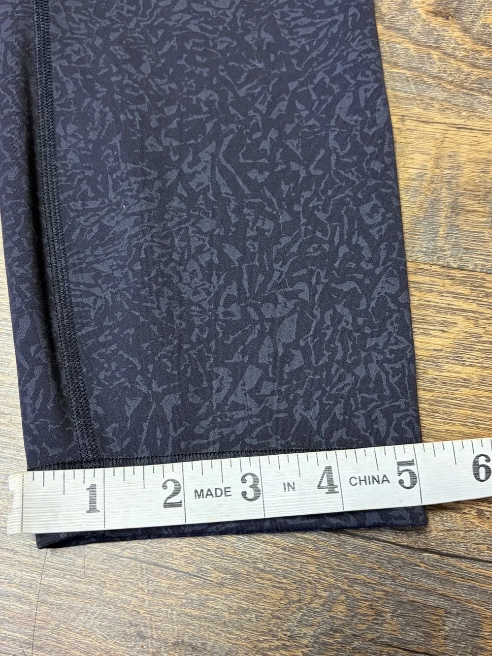 Lululemon Wunder Train High-Rise Crop 23" Women’s 12 Black Print Tight Leggings - Picture 3 of 12